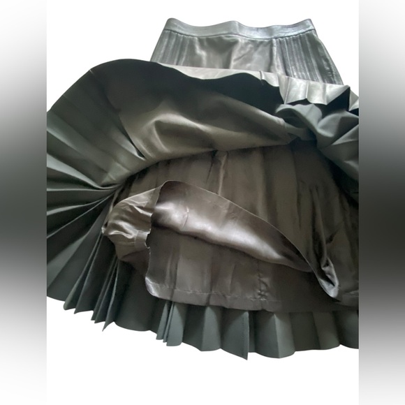 Givenchy Black A-Line Pleated Skirt- size 36 - Picture 7 of 12